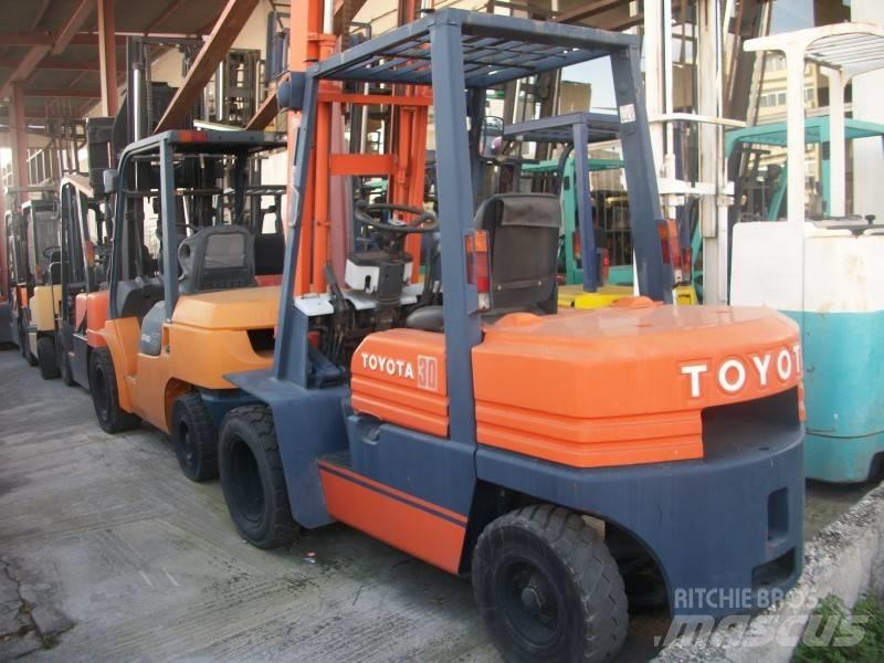 Toyota 5 FD 30 Dizel forkliftler