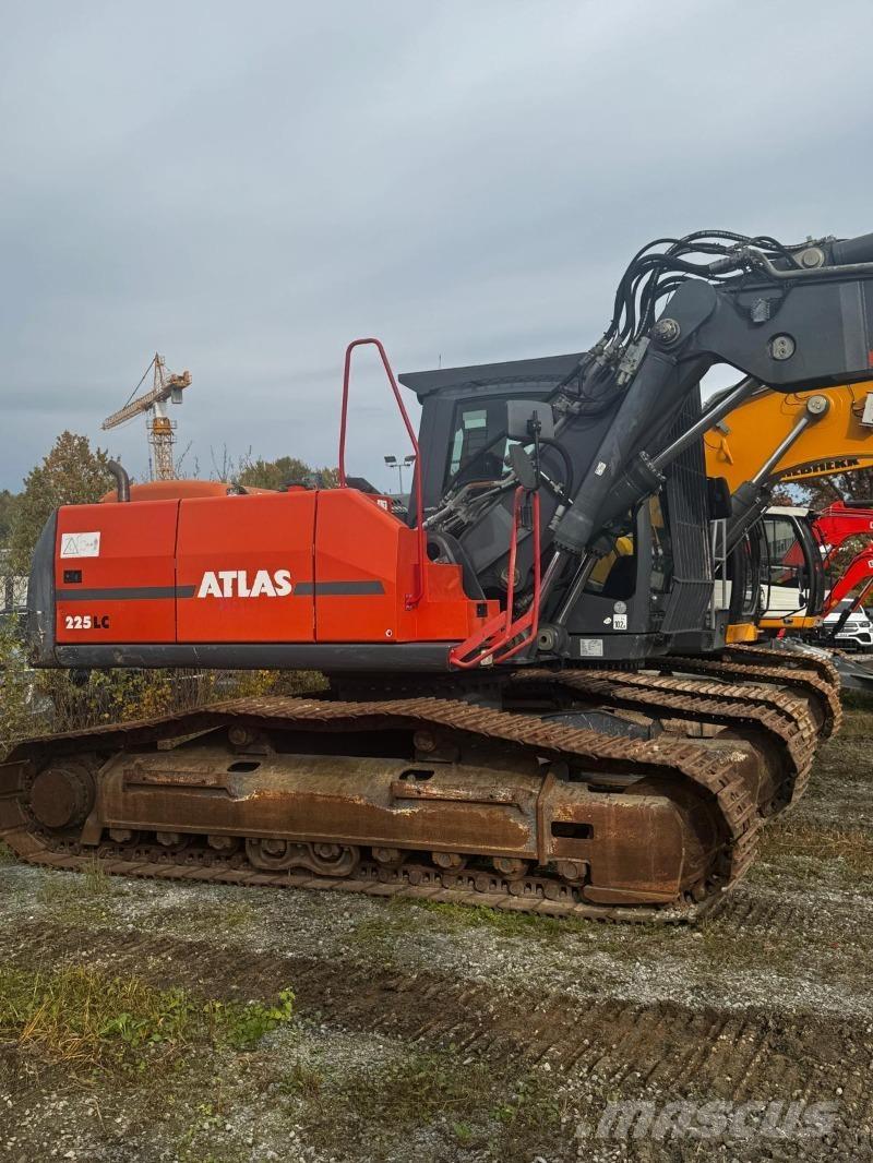 Atlas 225 LC Paletli ekskavatörler