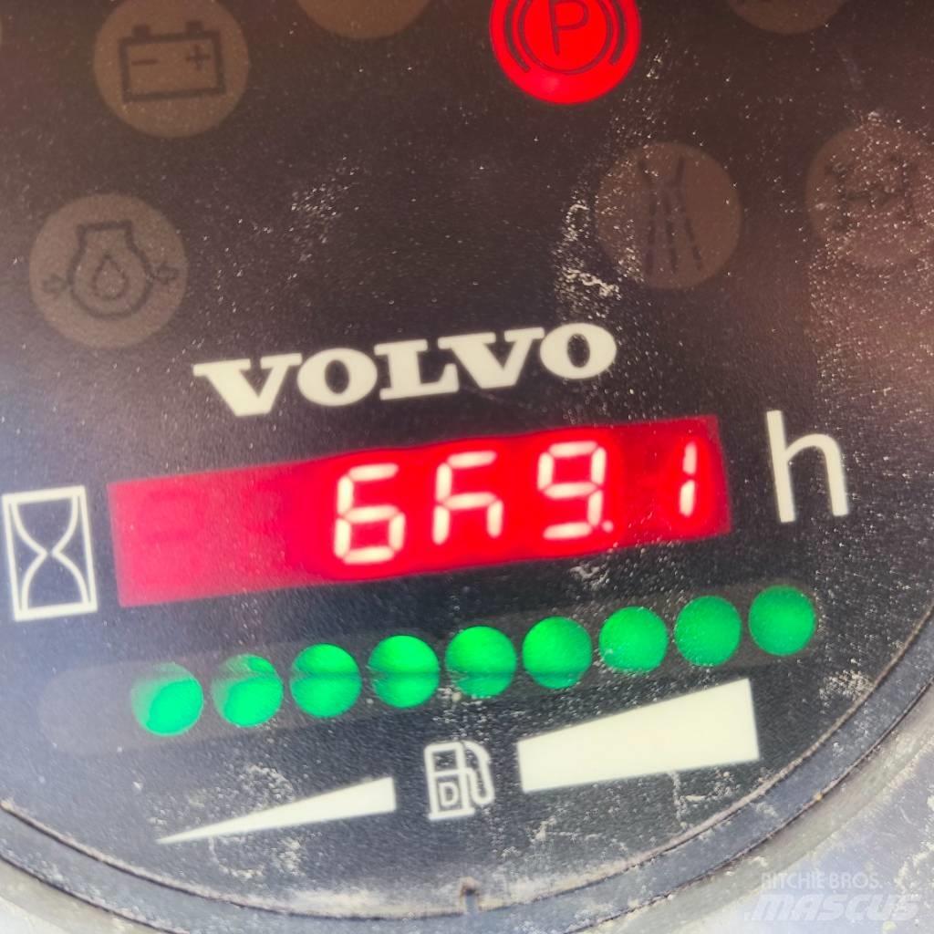 Volvo DD 25 Çift tamburlu silindirler