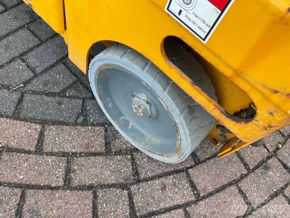 Haulotte Compact 14 Makasli platformlar