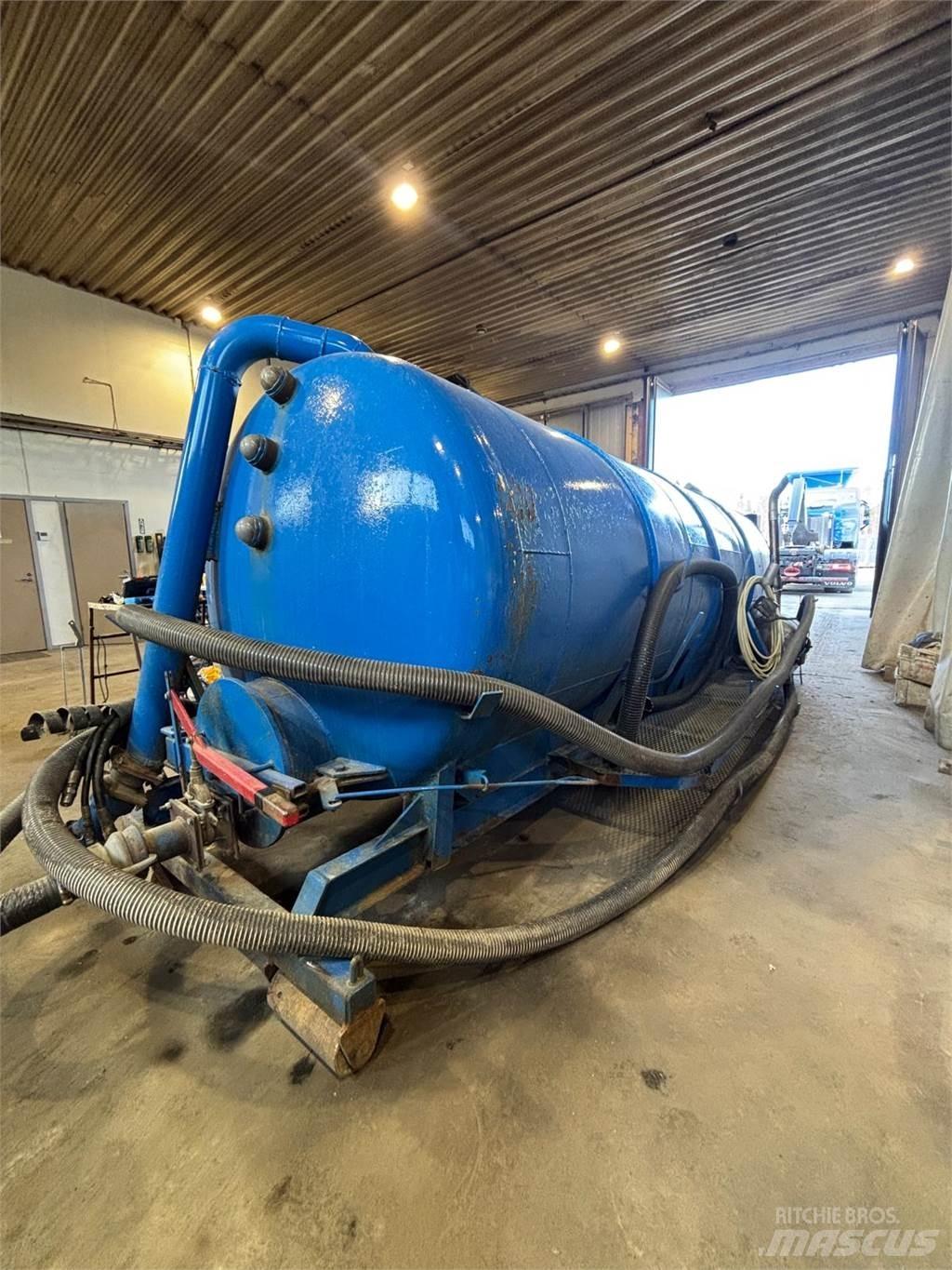  Omateko säiliö Tanklar