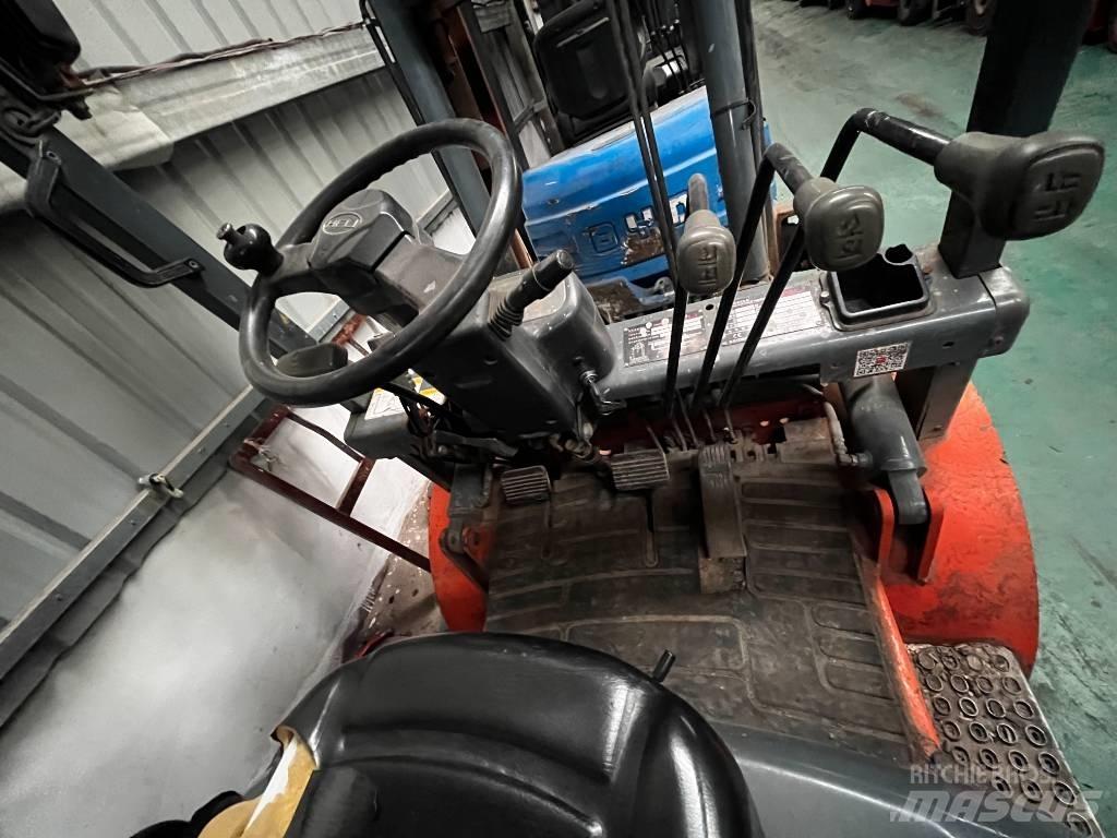 Heli CPCD 30 Dizel forkliftler
