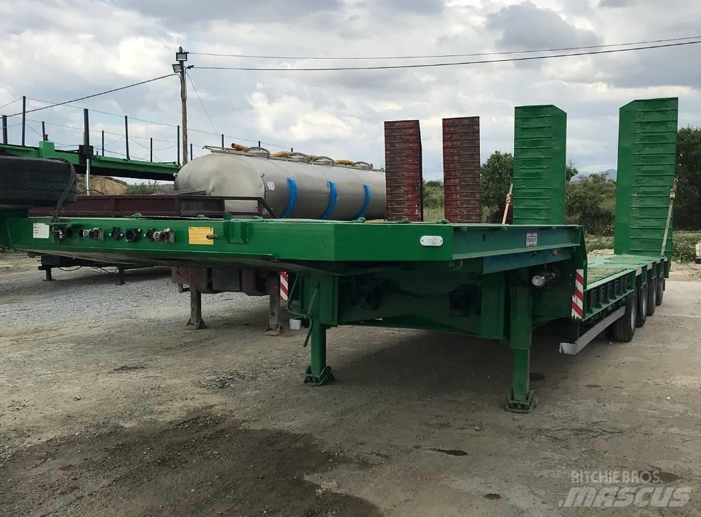 Montenegro 4 EJES Low loader yari çekiciler
