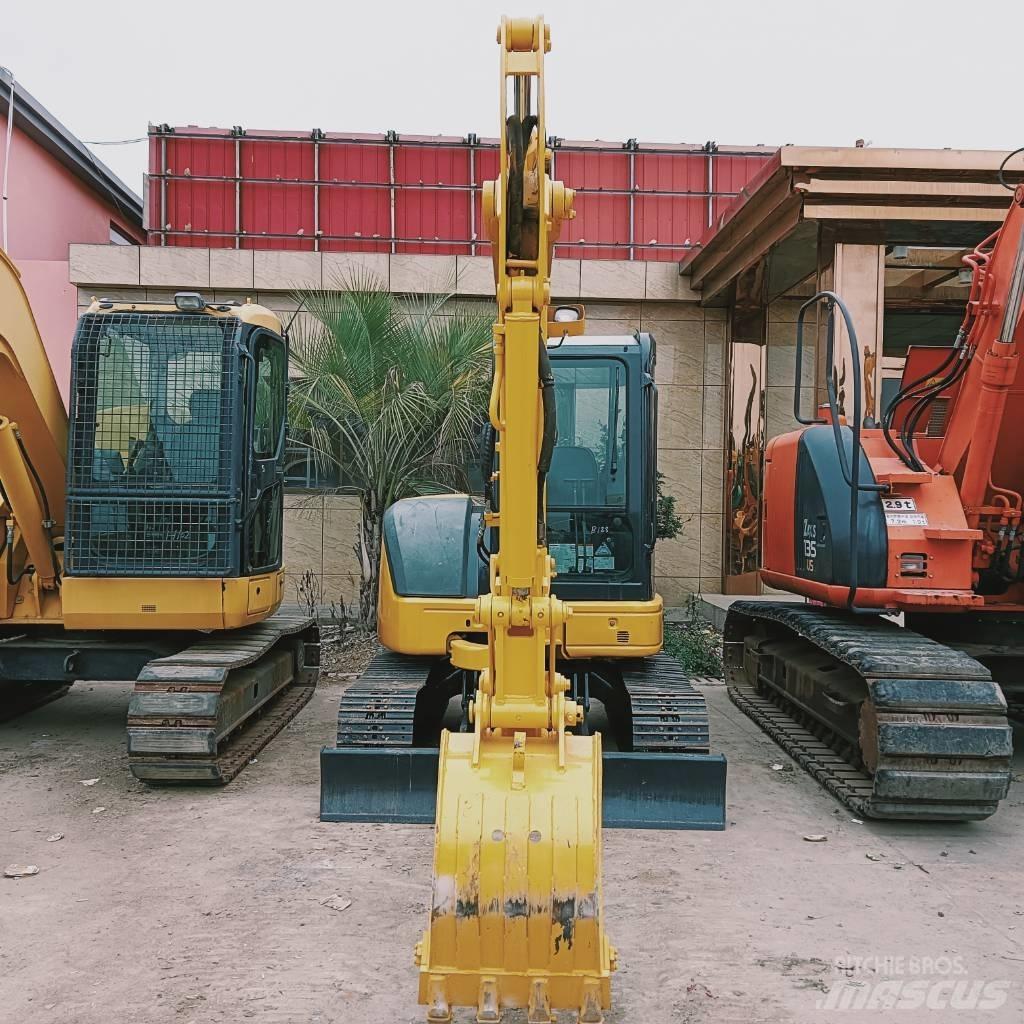 Komatsu PC 40 Paletli ekskavatörler