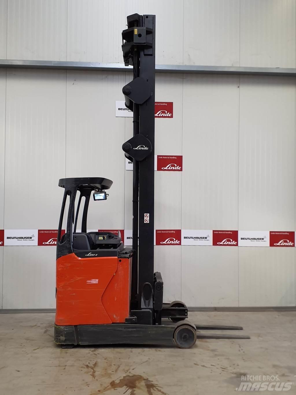 Linde R16HD Reach truck - depo içi istif araçları