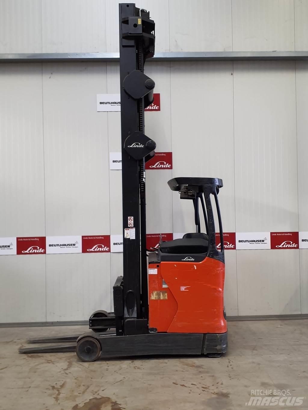 Linde R16HD Reach truck - depo içi istif araçları
