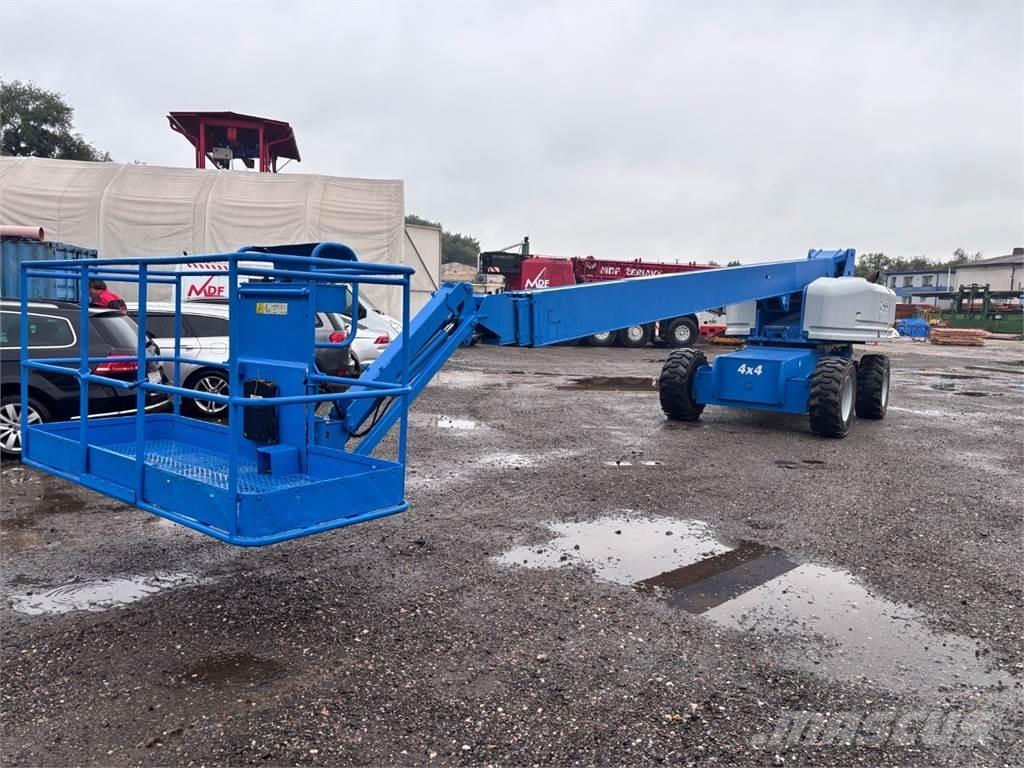 Genie S-85 4X4 Çekiciler