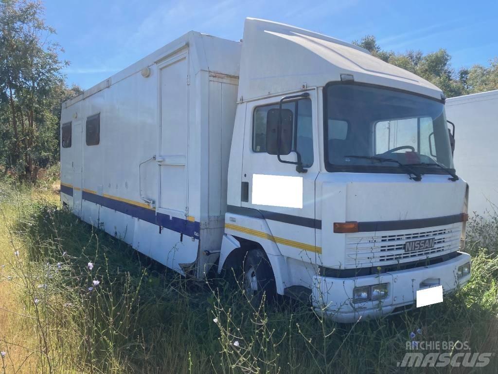 Nissan CAMPER L70 Motokaravanlar ve çekme karavanlar