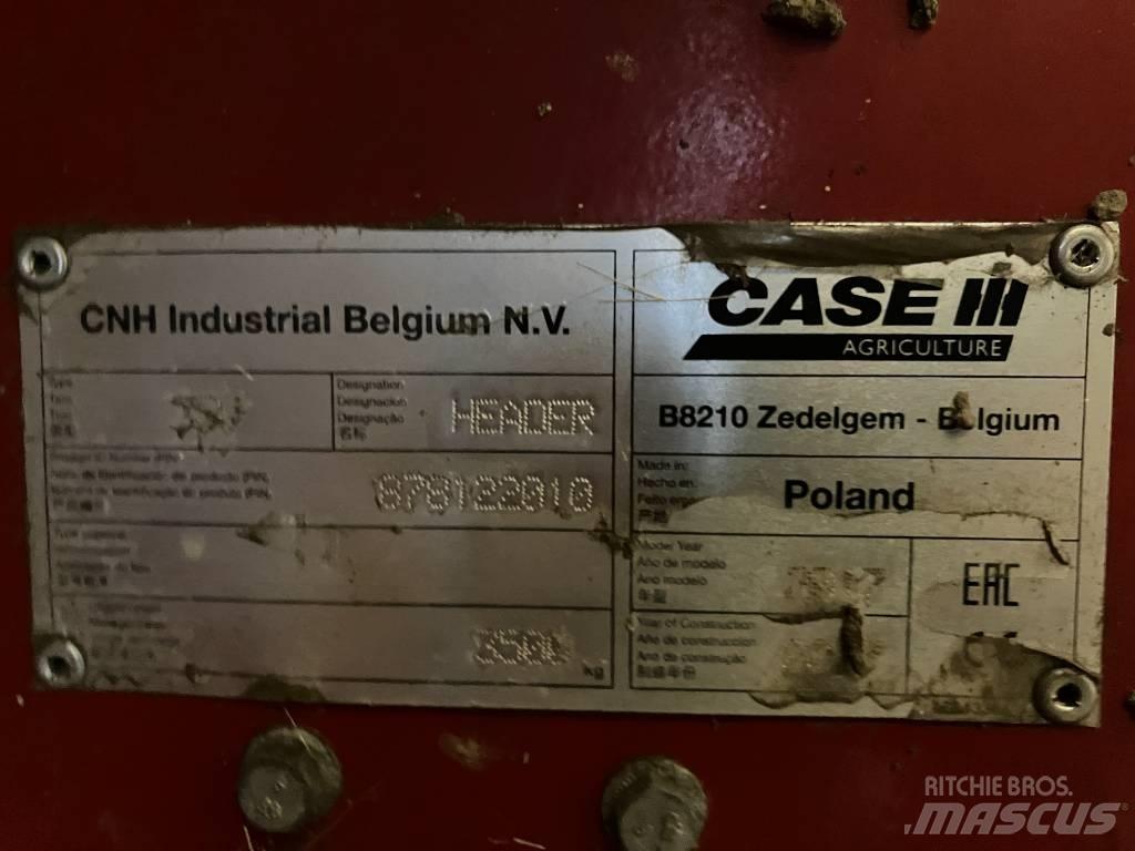 Case IH Axial 8240 Biçerdöverler