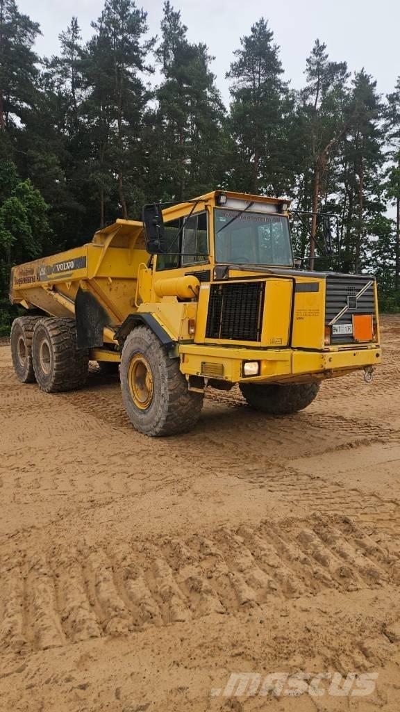 Volvo A 25 C Belden kirma kaya kamyonu