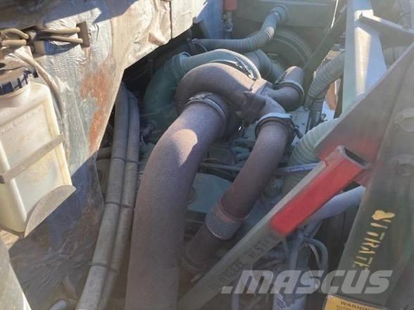 Oshkosh M1070 Çekiciler