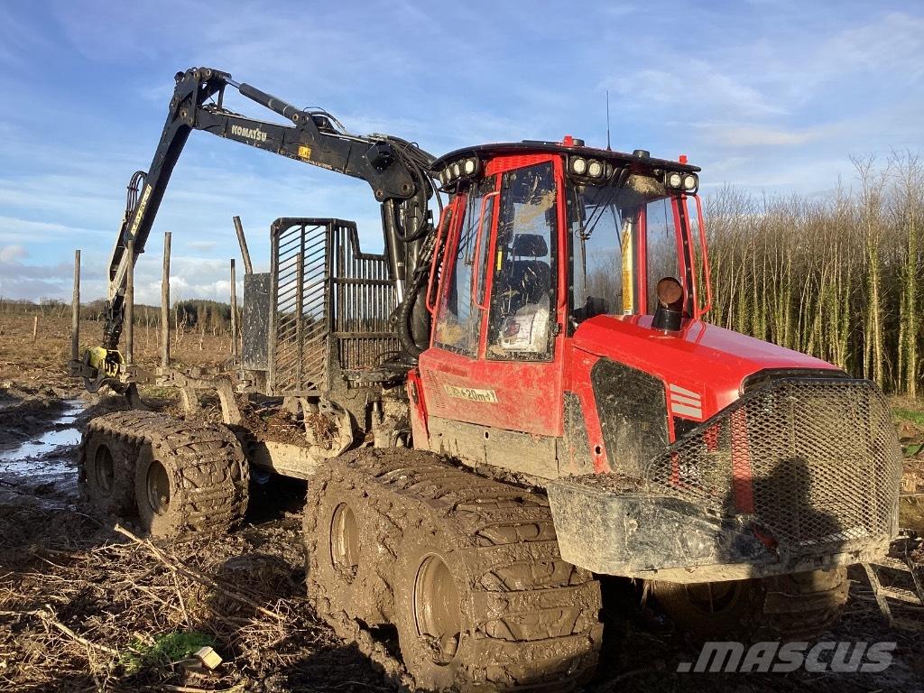 Komatsu 845 Tomruk yükleyici traktörler