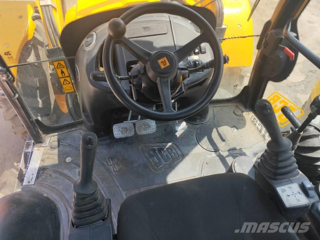 JCB 4CX Kazıcı yükleyiciler - beko loder