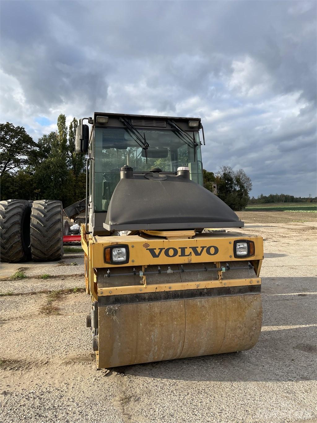 Volvo DD 85 Çift tamburlu silindirler
