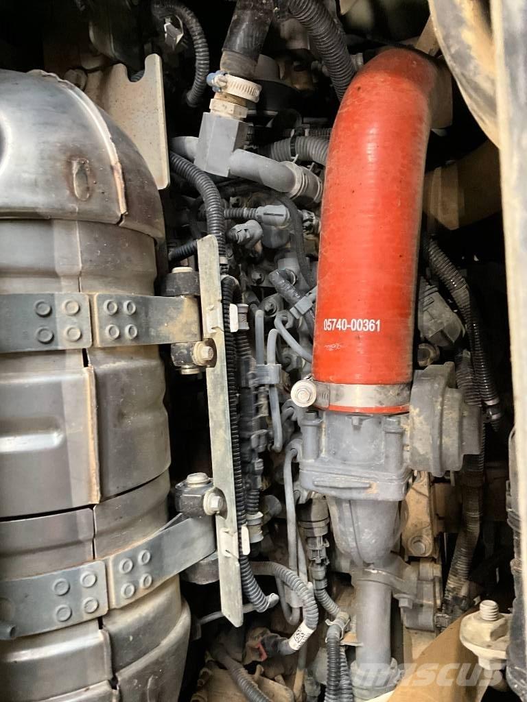 Takeuchi TB 2150 R Paletli ekskavatörler