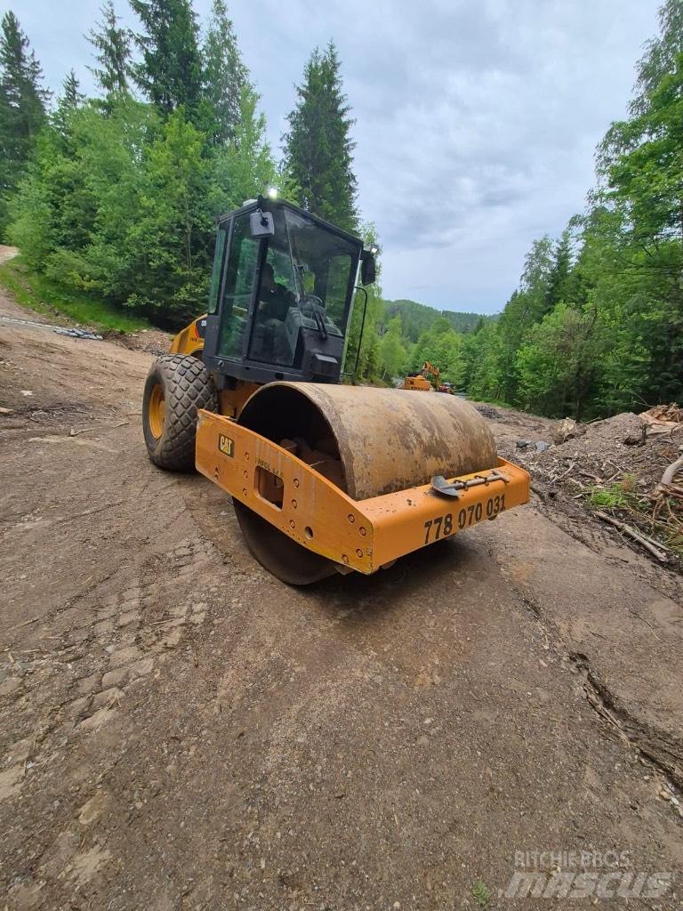 CAT CS 56 Tek tamburlu silindirler