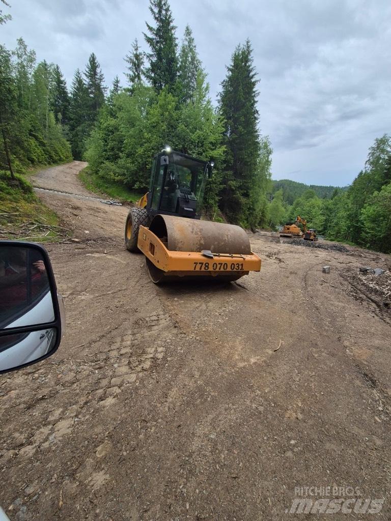 CAT CS 56 Tek tamburlu silindirler
