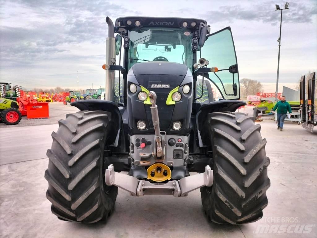 CLAAS Axion 810 Traktörler