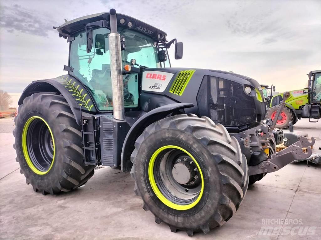 CLAAS Axion 810 Traktörler