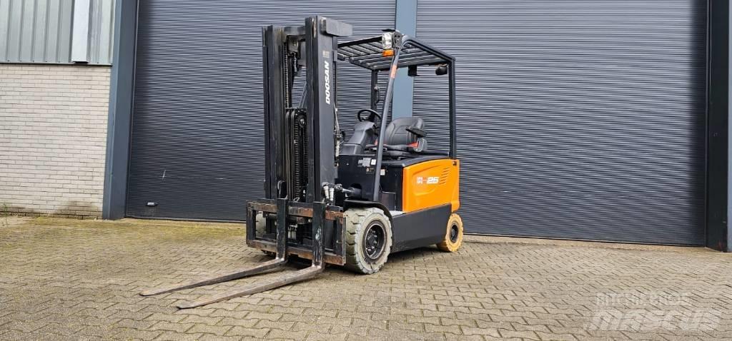 Doosan B 25 X-7 Elektrikli forkliftler