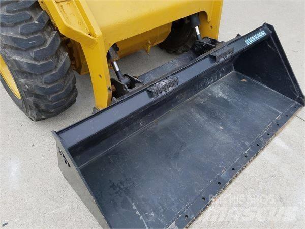 CAT 272 D Skid steer loderler