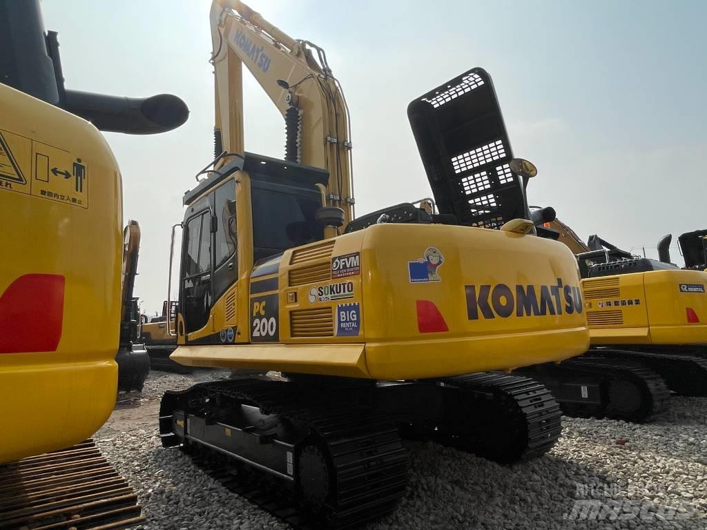 Komatsu PC 200-8 Paletli ekskavatörler