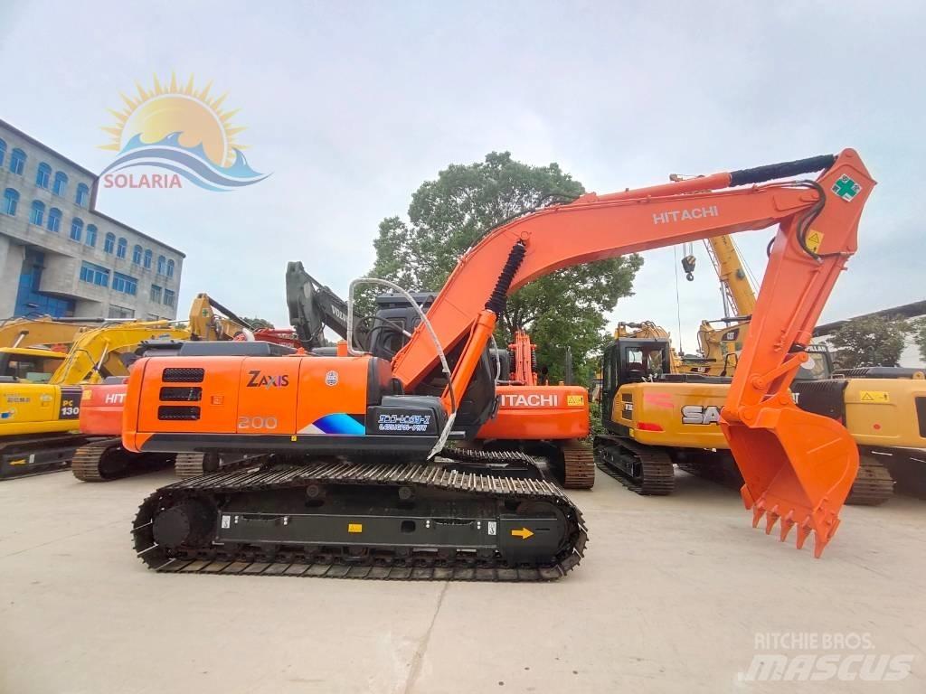 Hitachi ZX 200 Paletli ekskavatörler