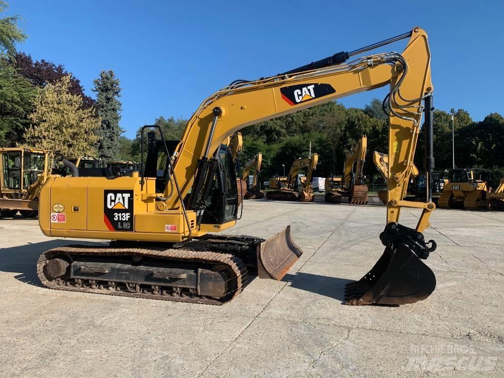 CAT 313 F L Paletli ekskavatörler