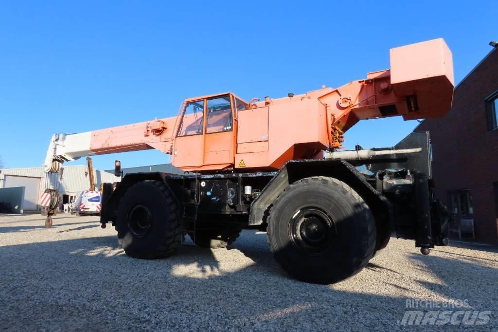 Liebherr LTL 1060 Arazi Tipi Vinçler (RT)