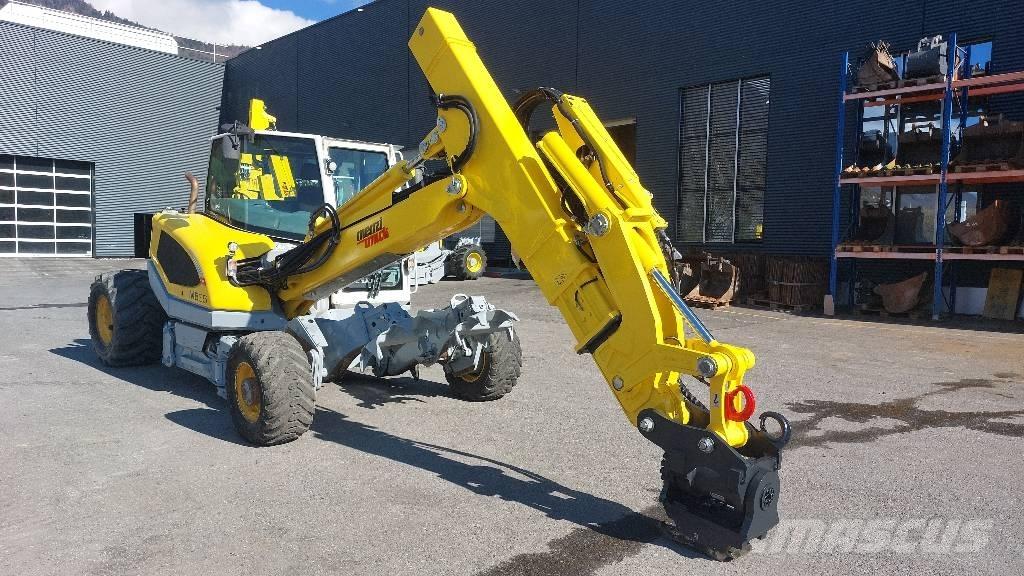 Menzi Muck M535 Lastik tekerli ekskavatörler