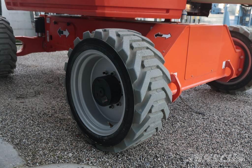 JLG EC520AJ Körüklü personel platformları