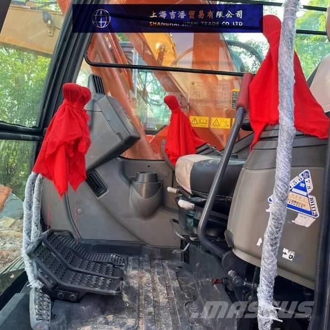 Hitachi ZX 135 Paletli ekskavatörler