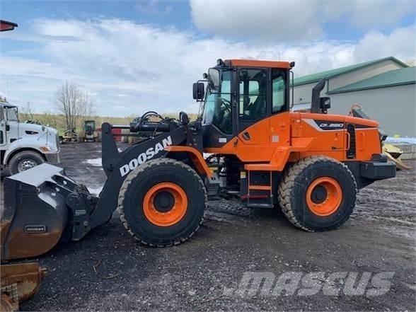 Doosan DL220-5 Tekerlekli yükleyiciler