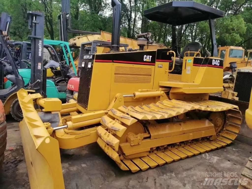 CAT D 4 C Paletli dozerler