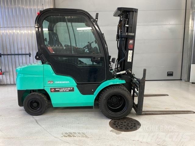 Mitsubishi FD35N Dizel forkliftler