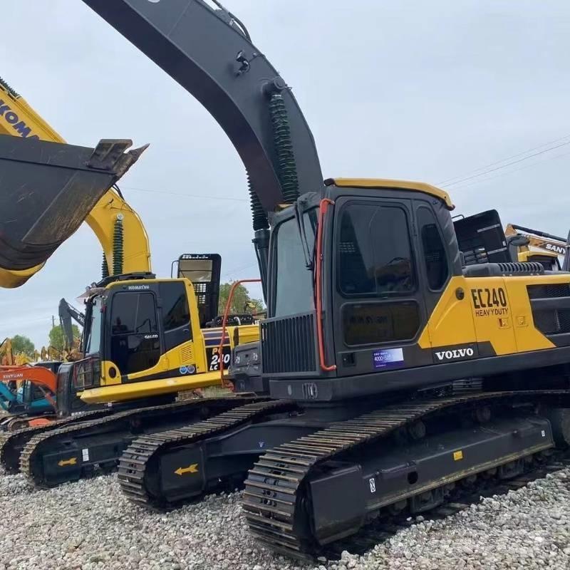 Volvo EC 240 Paletli ekskavatörler