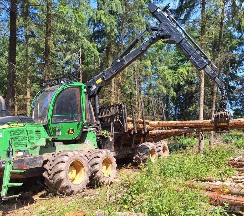 John Deere 1210 G Tomruk yükleyici traktörler