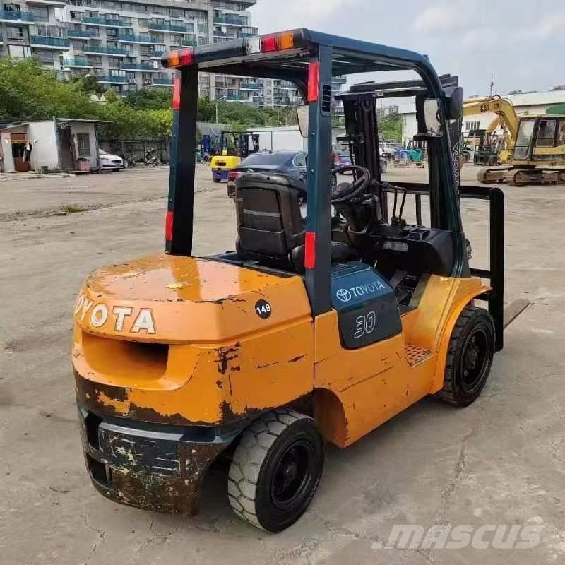 Toyota FD 30 Dizel forkliftler