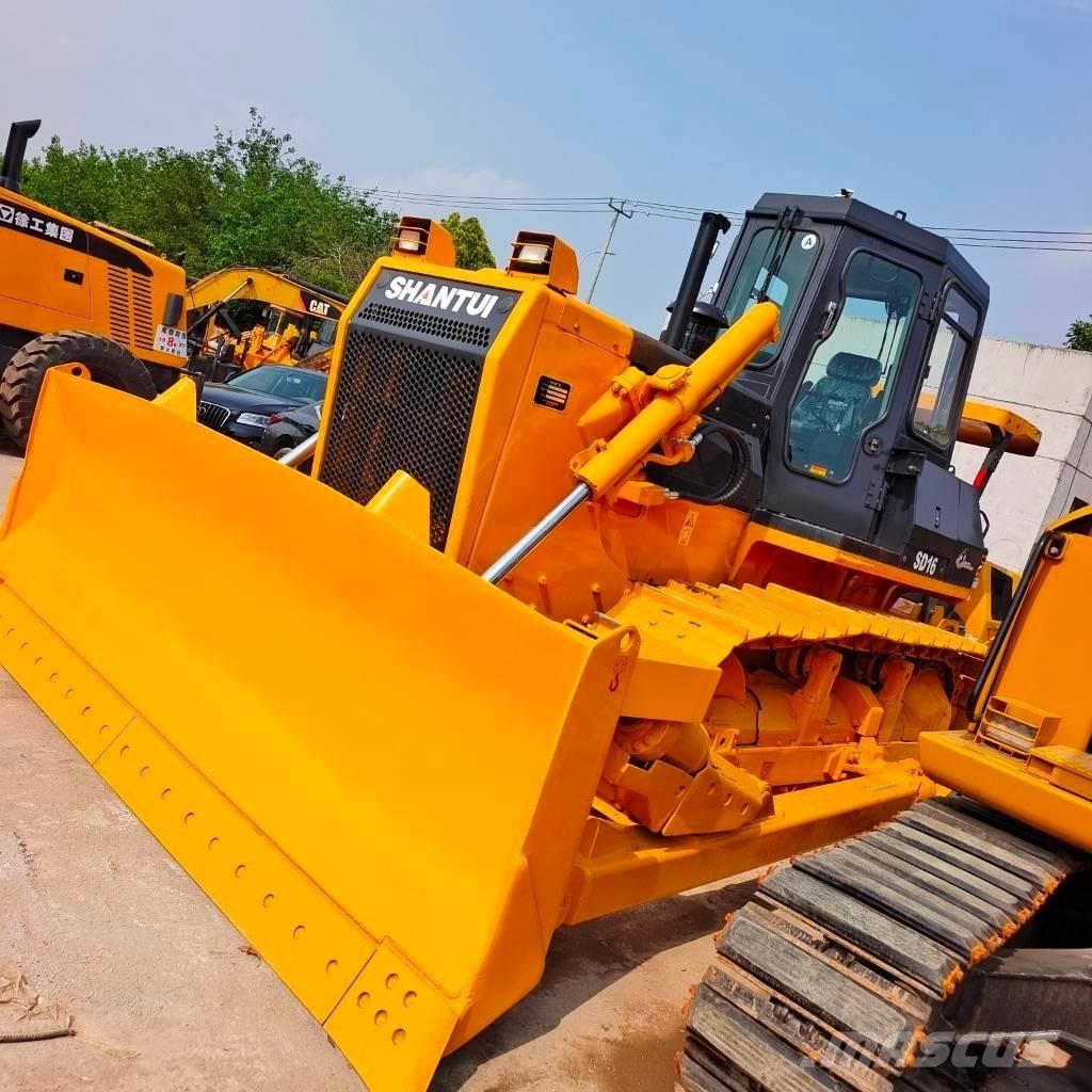Shantui SD 16 Paletli dozerler