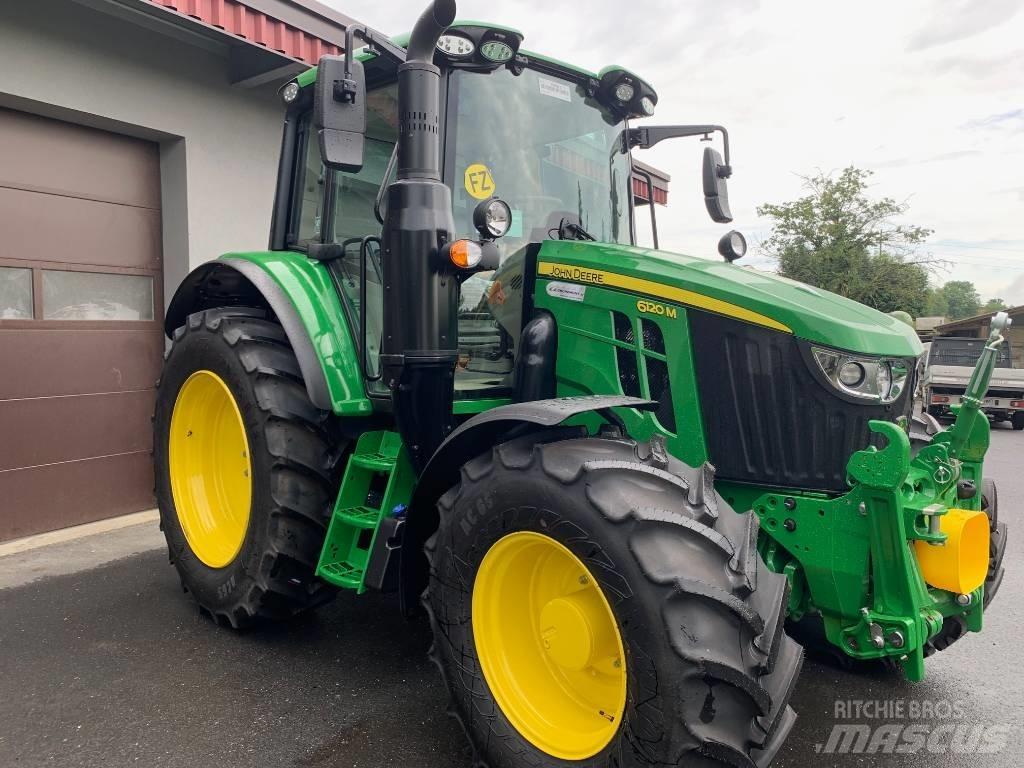 John Deere 6120 M Traktörler