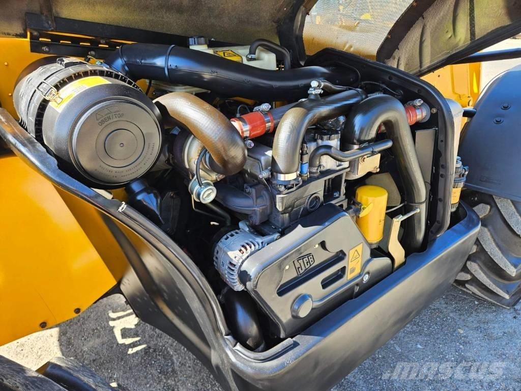 JCB 531-70 Tarimsal teleskopik yükleyiciler