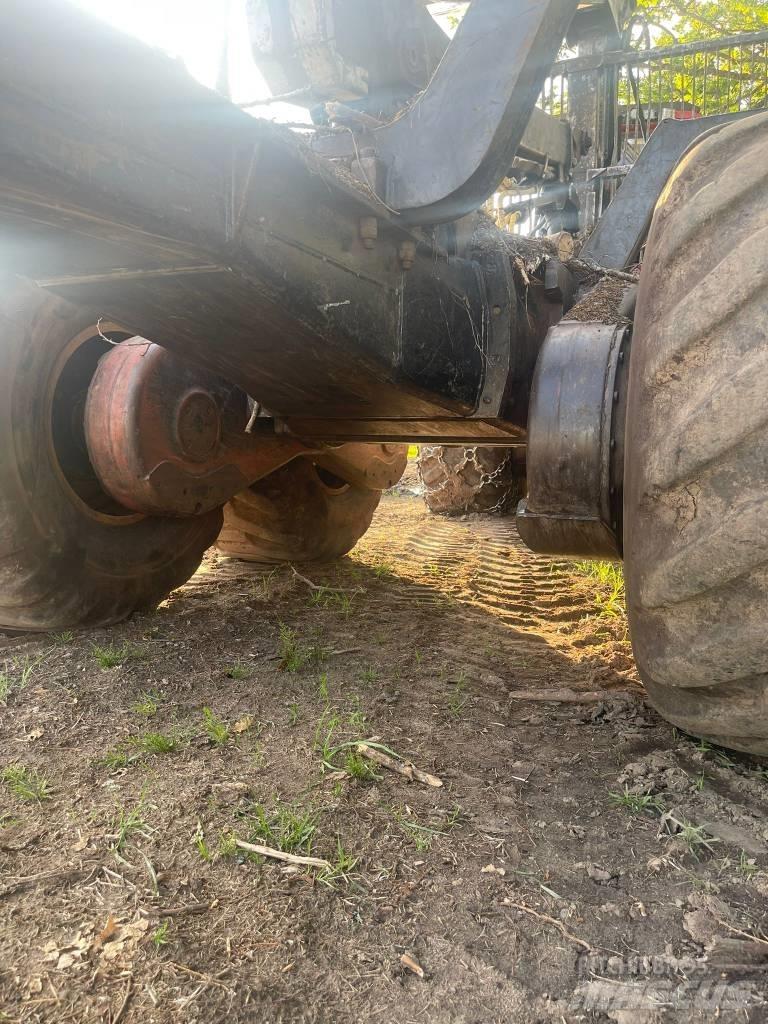 Valmet 890,2 Tomruk yükleyici traktörler