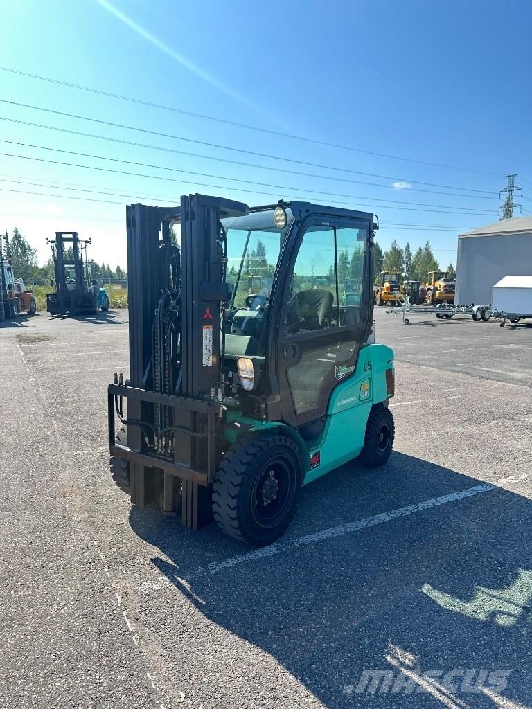 Mitsubishi FD 35 N Dizel forkliftler
