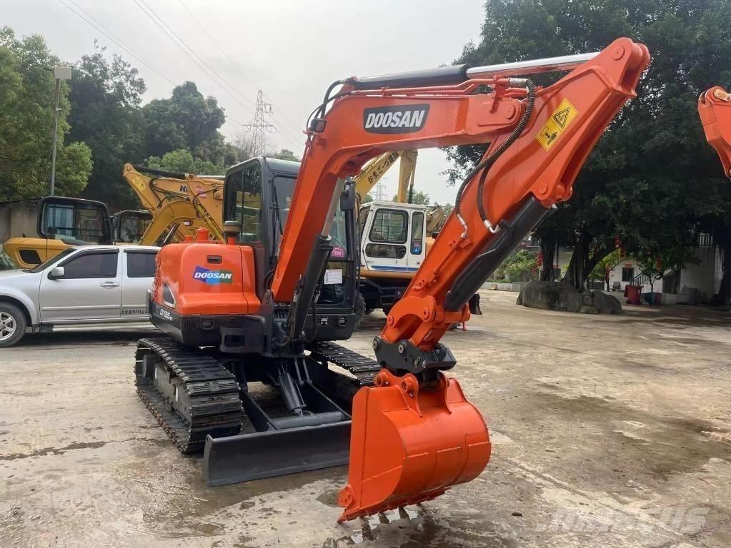 Doosan DX55-9C Mini ekskavatörler, 7 tona dek