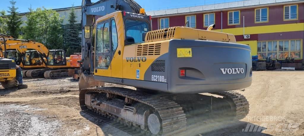 Volvo EC 210 B Paletli ekskavatörler