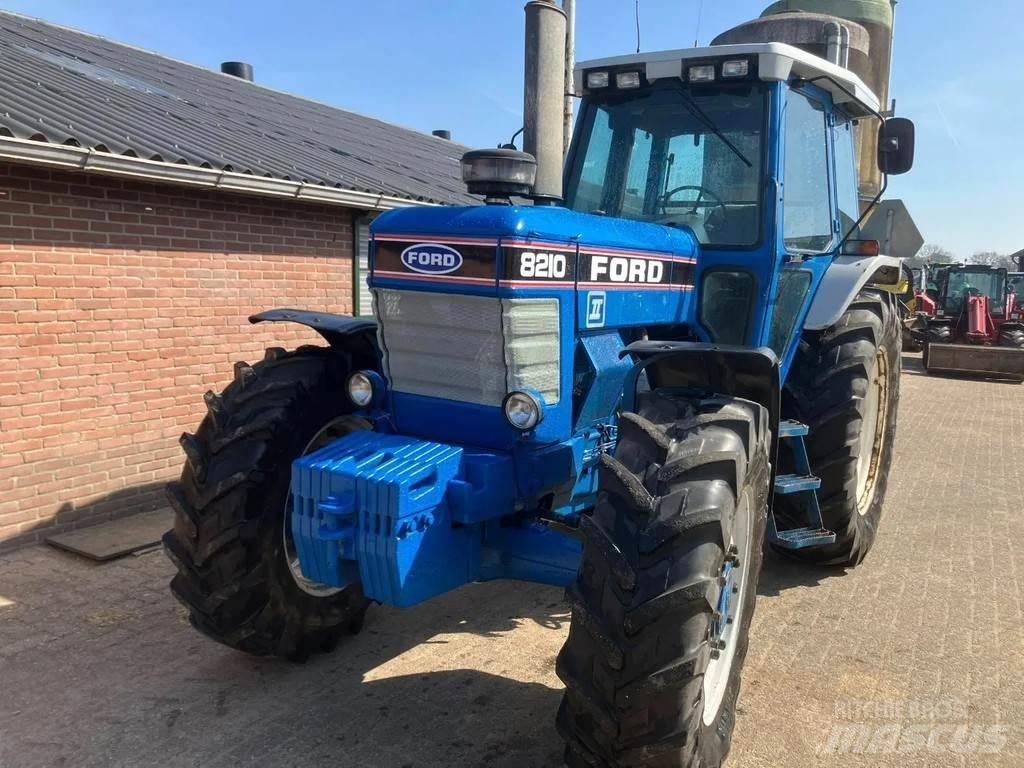 Ford 8210 gen 2 Traktörler