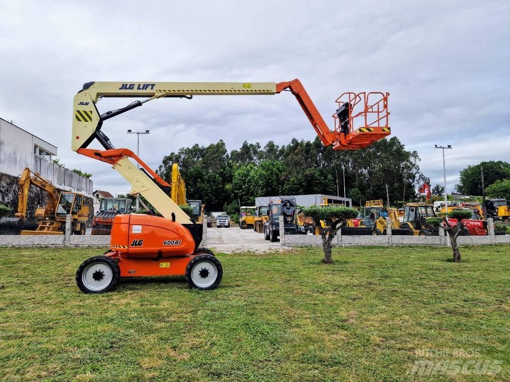 JLG 600 AJ Körüklü personel platformları