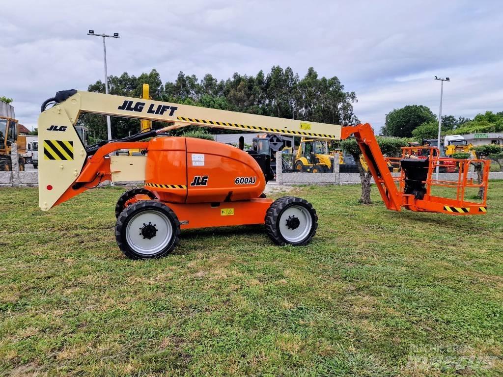 JLG 600 AJ Körüklü personel platformları