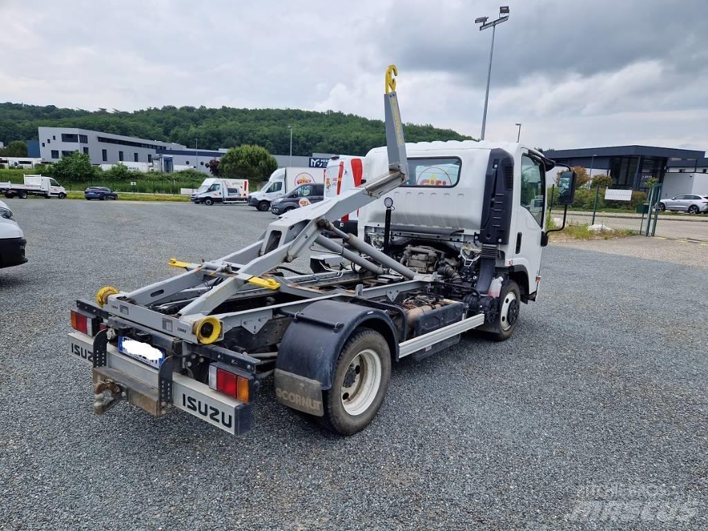 Isuzu N-Series Panel vanlar