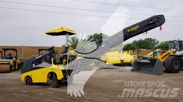 Bomag BM600/15 Asfalt kaziyicilar